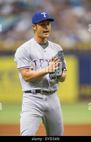 Saint Petersburg, Florida, USA. 6ème apr 2014. Yu Darvish (Rangers) MLB : Yu Darvish des Texas Rangers au cours de la partie de baseball contre les Rays de Tampa Bay au Tropicana Field de St. Petersburg, Florida, United States . © Thomas Anderson/AFLO/Alamy Live News Banque D'Images