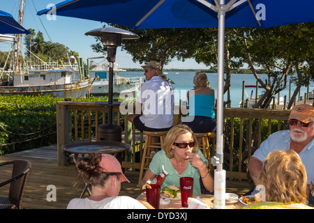 Port de Floride Charlotte Harbor, Placida, pêche, restaurant restaurants cuisine manger dehors café cafés bistrot, Gasparilla Bay eau, golfe du Mexique, al f Banque D'Images