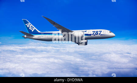 All Nippon Airways Boeing 787-8 Dreamliner en vol Banque D'Images