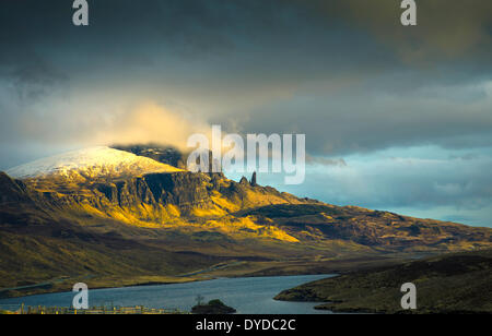 Le vieil homme de Storr sur la péninsule de Trotternish sur l'île de Skye. Banque D'Images