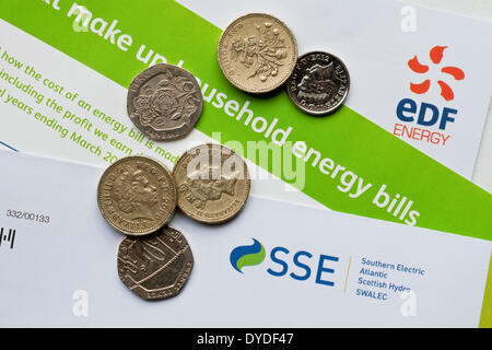 EDF Energy et SSE du gaz et de l'électricité, la hausse des prix. Banque D'Images