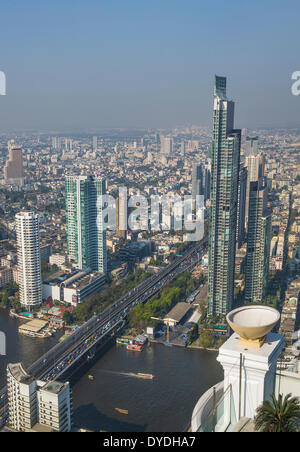 La Thaïlande, Asie, Bangkok, Saphan Taksin, architecture, ville, coloré, haut, panorama, rivière, Skyline, touristique, voyage Banque D'Images