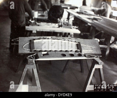 Cette image de la collection de George Arnold montre un avion de Central Aircraft Manufacturing, une société connue pour produire les premières conceptions de l’aviation américaine. Le travail d'Arnold dans l'aviation a contribué à façonner l'industrie pendant les premières années du vol. Banque D'Images