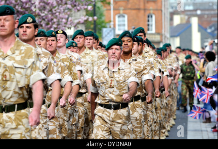 Royal Marines Commando Régiment Logistique homecoming parade, Barnstaple, Devon, UK Banque D'Images