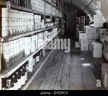 L'album photo Al-24 Archie Fraser contient des images de son temps dans un escadron de reconnaissance de la seconde Guerre mondiale. L'escadron a effectué des missions critiques de reconnaissance aérienne et de renseignement pendant le conflit. Banque D'Images