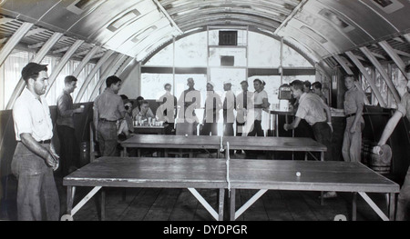 L’image de l’album photo d’Archie Fraser illustre son service dans le photoescadron de l’ère de la seconde Guerre mondiale. Archie Fraser a joué un rôle déterminant dans la documentation des opérations aériennes en temps de guerre, fournissant un aperçu direct des aviateurs militaires pendant la guerre. Banque D'Images