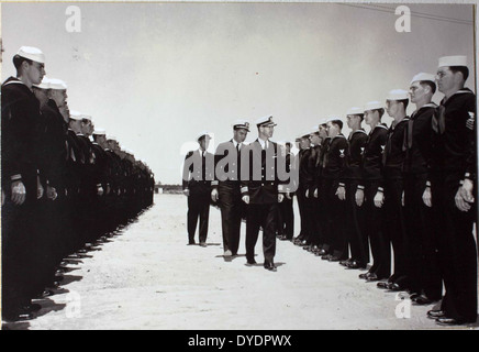 L’album photo Al-24 Archie Fraser contient des images documentant les expériences de l’escadron Archie Fraser pendant la première Guerre mondiale. L’album met en lumière le rôle de l’escadron dans le conflit, en mettant l’accent sur ses opérations et son personnel. Banque D'Images
