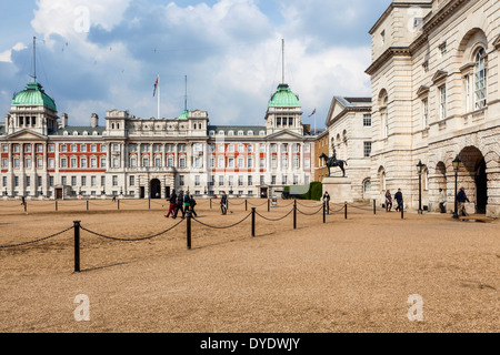 Ancien bâtiment de l'Amirauté et bâtiment de style palladien, Horse Guards Parade, London, UK Banque D'Images