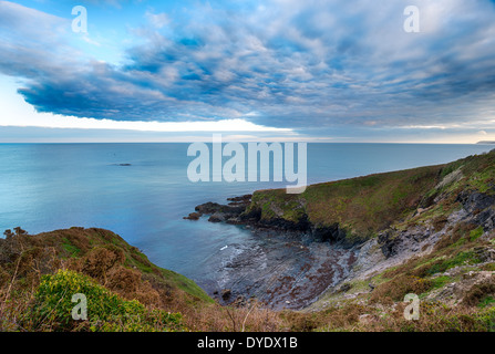 Recueillir plus de nuages Gribbin Head près de St Austell à Cornwall Banque D'Images