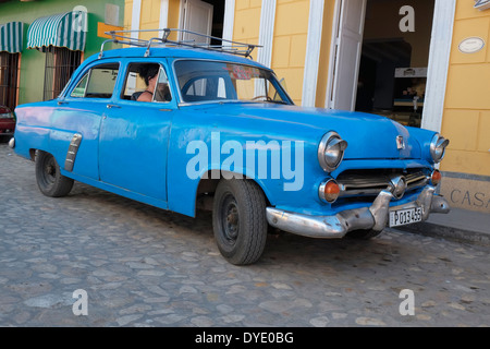 1952 Ford Mainline Fordor une voiture, Trinidad, Cuba. Banque D'Images