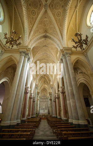 Intérieur de la cathédrale en Erice - Chiesa Madre Banque D'Images