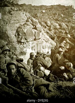 La Seconde Guerre mondiale 1 - La phase triomphante de Verdun - forces coloniales françaises du Maroc dans les tranchées de Fort Douamont, 24 octobre 1916. Banque D'Images