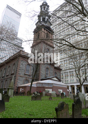 La chapelle saint Paul, est une chapelle épiscopale située au 209 Broadway, entre les rues Fulton et Vesey, dans le Lower Manhattan à New York City. Il est le plus ancien bâtiment de l'église à Manhattan. Banque D'Images