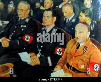 Robert Ley (allemand (à droite) 1890 - 25 octobre 1945) politicien nazi et chef du Front du Travail allemand de 1933 à 1945. avec Rudolf Hess (Centre ) 1894 - 17 août 1987), homme politique dans l'Allemagne nazie. Nommé sous-Führer à Adolf Hitler en 1933, il a servi dans ce poste jusqu'en 1941, lorsqu'il a volé à l'Écosse en solo pour tenter de négocier la paix avec le Royaume-Uni durant la Seconde Guerre mondiale. Banque D'Images