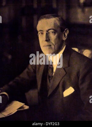 Thomas Woodrow Wilson photo datant de 1917. 28e président des États-Unis, au pouvoir de 1913 à 1921. Né 1856 est décédé 1924 Banque D'Images