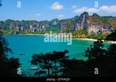 La Thaïlande, la province de Krabi, Railay Bay, Tonsay beach Banque D'Images