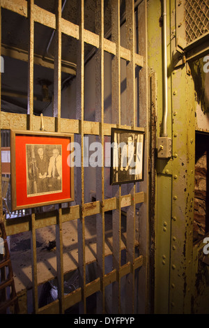 USA (Iowa), Council Bluffs, Pottawattamie comté historique, 1885 Prison Squirrel Cage Jail, 3 étages dans une prison de l'intérieur du tambour Banque D'Images
