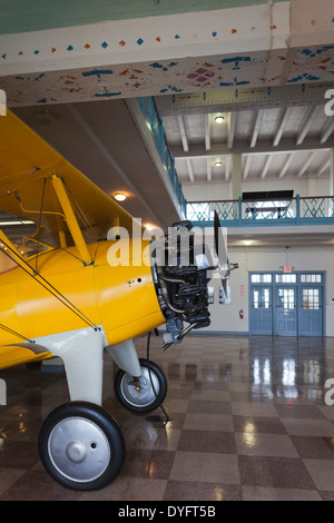 USA, Kansas, Wichita, Kansas Aviation Museum, biplan Stearman, fabriqué à Wichita en 1930-era Banque D'Images