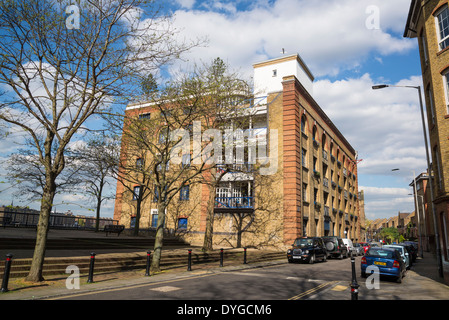 Bloc d'appartements résidentiels dans Rotherhithe, Londres, UK Banque D'Images