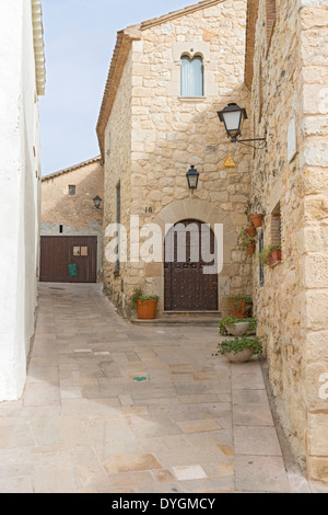 Maisons anciennes de Castellet i la Gornal monument indexée dans le registre du patrimoine Catalan près de Barcelone, Espagne Banque D'Images