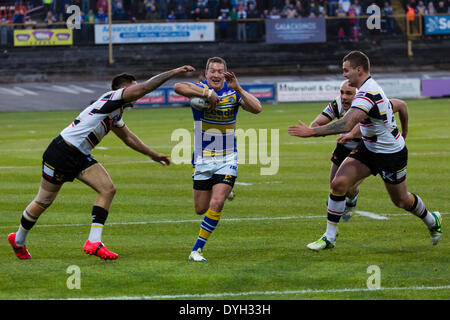 Bradford, Royaume-Uni. Apr 17, 2014. Joel lune en action lors de la Super League match entre Bradford Bulls et Leeds Rhinos de stade de Moissac. Credit : Action Plus Sport/Alamy Live News Banque D'Images