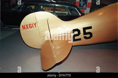 Le Wedell Williams Racer, un élément clé de l'histoire de l'aviation, a été piloté par le célèbre aviateur Roscoe Turner. Cet avion a apporté une contribution significative à la course aérienne au cours des années 1930, établissant de multiples records et mettant en valeur une conception et une aérodynamique avancées pour son époque. Banque D'Images