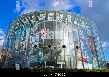 Le BFI London IMAX Cinema, au nord de la gare de Waterloo, Londres, Angleterre, Royaume-Uni Banque D'Images