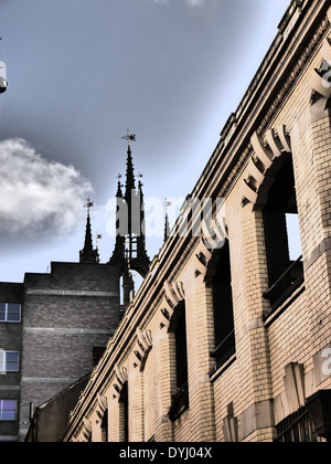Image créative de la cathédrale Saint-Nicolas et de l'architecture / aspects architecturaux du bâtiment, Newcastle upon Tyne, England, UK Banque D'Images