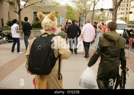 Salt Lake City, Utah, USA. 18 avr, 2014. Présence dans l'atmosphère pour Salt Lake City Comic Con 2014 FanXperience - FRI, Salt Palace Convention Center, Salt Lake City, UT 18 Avril, 2014. Credit : James Atoa/Everett Collection/Alamy Live News Banque D'Images