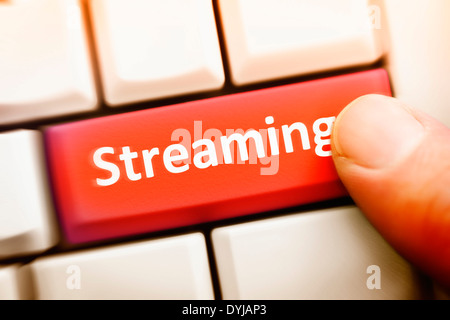 Bouton de l'ordinateur avec le mot Streaming, Computertaste mit der Aufschrift Streaming Banque D'Images