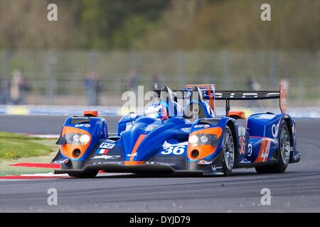 Silverstone, UK. Apr 19, 2014. Alpine A450 Alpine Signatech-Nissan conduit par Paul Loup Chatin, Nelson Panciatici et Oliver Webb lors du premier tour de l'European Le Mans Series de Silverstone. Credit : Action Plus Sport/Alamy Live News Banque D'Images