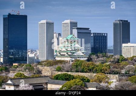 Osaka, Japon au château d'Osaka. Banque D'Images