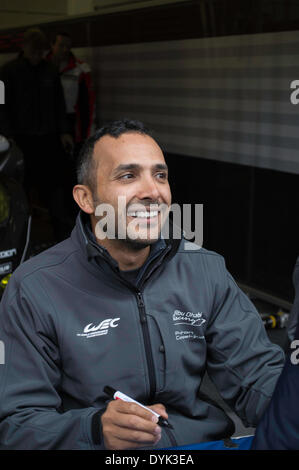 Towcester, UK. Apr 20, 2014. Le # 88 pilote Porsche 911 RSR Khaled Al Qubaisi pendant les 6 heures de Silverstone en 2014 au circuit de Silverstone Towcester, Royaume-Uni. Credit : Gergo Toth/Alamy Live News Banque D'Images