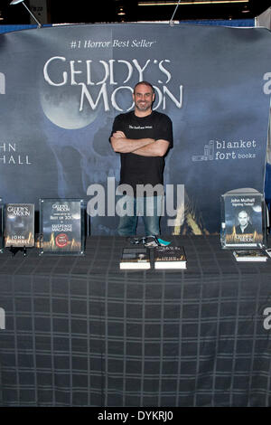 Auteur John Mulhall assiste à la WonderCon 2014 à l'Anaheim Convention Center, à Los Angeles. Le 20 avril 2014. /Photo alliance Banque D'Images