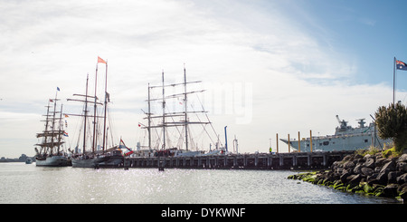 Les gréeurs de carré et porte-avions à Williamstown, Victoria Banque D'Images