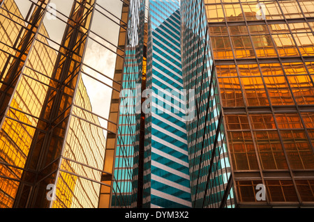 Office de Miroir extérieur de l'immeuble, Hong Kong Banque D'Images