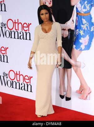 Los Angeles, CA, USA. Apr 21, 2014. Nicki Minaj aux arrivées de l'autre femme Premiere, le Regency Village Theatre, Los Angeles, CA, 21 avril 2014. Credit : Dee Cercone/Everett Collection/Alamy Live News Banque D'Images