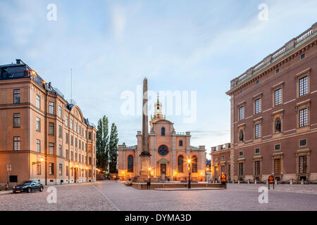 La Grande Église ou l'église de Saint-Nicolas, Storkyrkan, Stockholm droit palais ou le Palais Royal, KUNGLIGA SLOTTET Banque D'Images