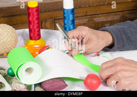 Cuir de coupe à craft sport traditionnel balls Banque D'Images