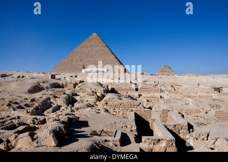 Tombes autour de la Grande Pyramide d'El Giza, Cairo Banque D'Images