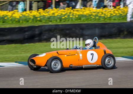 1959 Alexis-BMC HF1 avec chauffeur Duncan Rabagliati, Threlfall cup race, 72e réunion des membres de Goodwood, Sussex, UK. Banque D'Images
