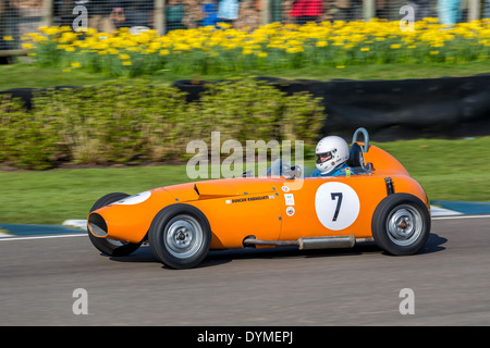 1959 Alexis-BMC HF1 avec chauffeur Duncan Rabagliati, Threlfall cup race, 72e réunion des membres de Goodwood, Sussex, UK. Banque D'Images