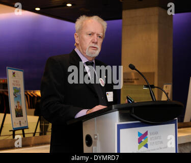 Toronto, Canada. 22 avril 2014. Bill Marshall, fondateur de TIFF, parle aux médias Lancement du Festival du film intégré Niagara (NIFF) qui fera ses débuts ce 19 au 22 juin 2014, dans la région de Niagara - St. Catharines. (Dominic Chan/EXImages/Alamy Live News) Banque D'Images