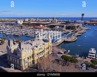 Vue sur le Port Vell à Barcelone, Catalogne, Espagne Banque D'Images