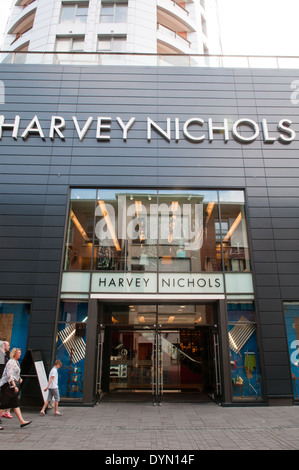 Harvey Nichols de gamme magasin régional dans le centre commercial Cabot Circus à Bristol, Angleterre Banque D'Images