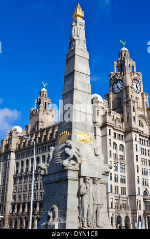 Le mémorial aux héros de la salle des machines à Liverpool (Royaume-Uni). Banque D'Images