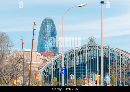 Agbar Tower à Barcelone Espagne ouvert en juin 2005 et a été officiellement inauguré par le Roi Juan Carlos I Banque D'Images