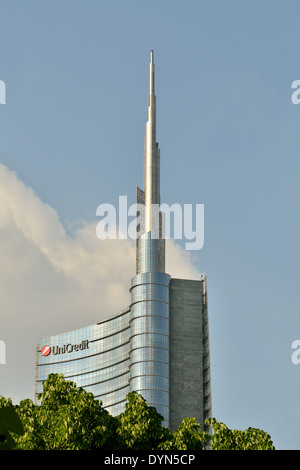 Tour d'UniCredit, Milan, siège de la banque UniCredit (vue latérale) Banque D'Images