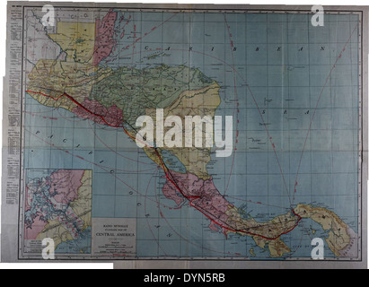 Cette carte standard de l'Amérique centrale, qui fait partie de la collection spéciale Theodore Gildred, offre un aperçu historique et géographique de la région, illustrant les principaux lieux et détails géopolitiques du milieu du XXe siècle. Banque D'Images