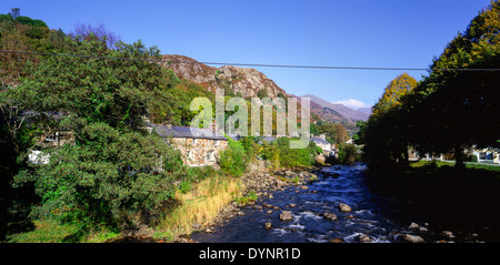 Village de Beddgelert Gwynedd Snowdonia North Wales UK Banque D'Images